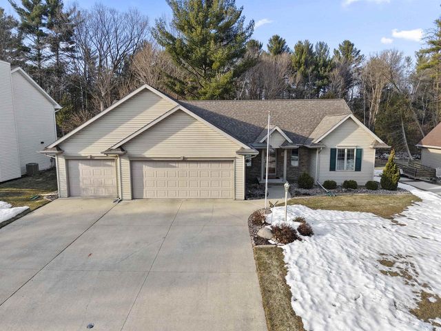 3096 LEPAK LANE, Green Bay, WI 54313