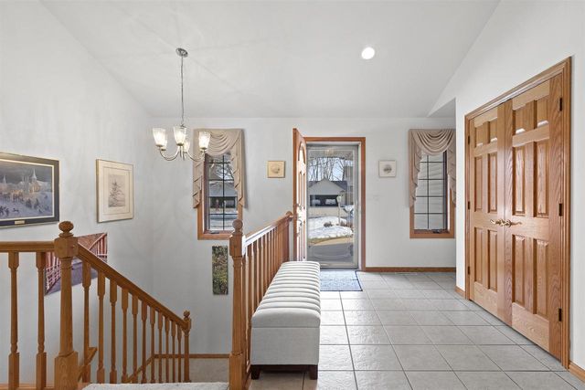 3096 LEPAK LANE, Green Bay, WI 54313