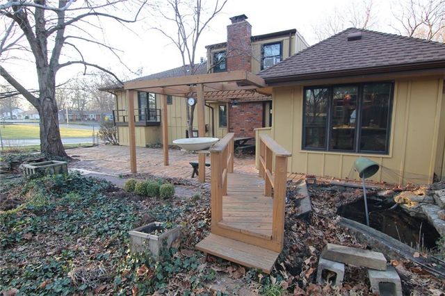 11415 W 49th Terrace, Shawnee, KS 66203