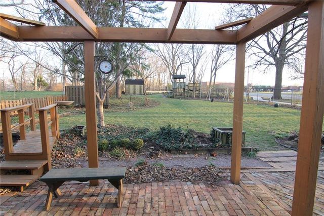 11415 W 49th Terrace, Shawnee, KS 66203