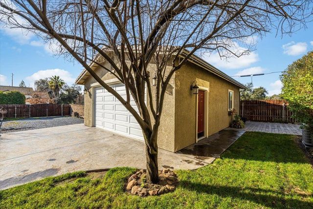 4056 Aitken Dairy Rd, Rocklin, CA 95677