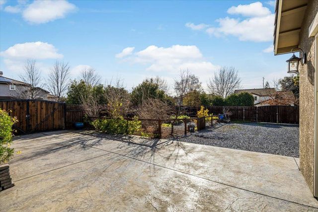 4056 Aitken Dairy Rd, Rocklin, CA 95677