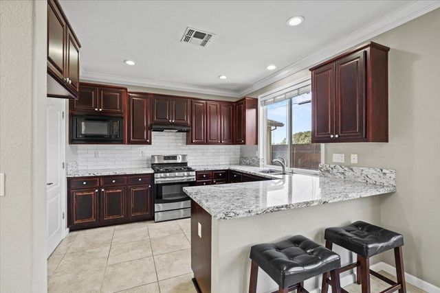 4056 Aitken Dairy Rd, Rocklin, CA 95677