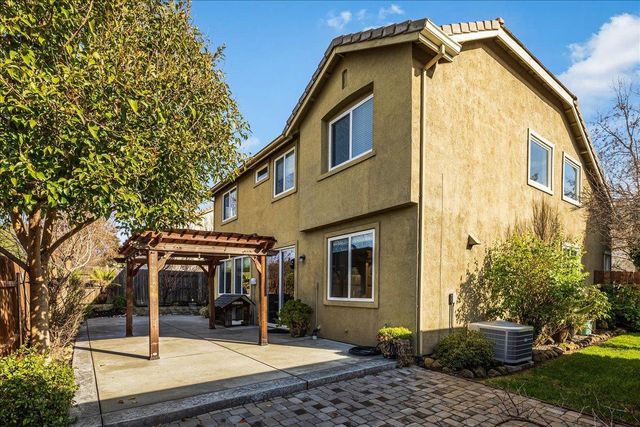 4056 Aitken Dairy Rd, Rocklin, CA 95677