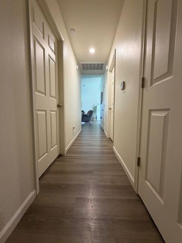 1192 Creekside Place, Porterville, CA 93257