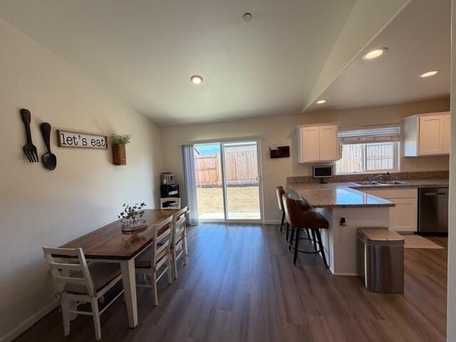 1192 Creekside Place, Porterville, CA 93257