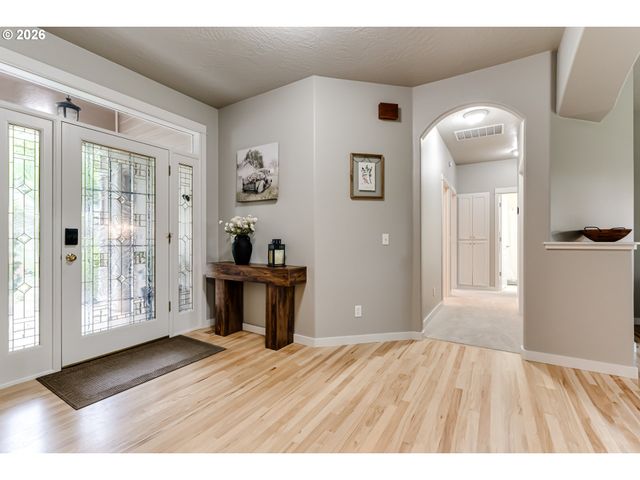 3320 SAINT THOMAS St, Eugene, OR 97408