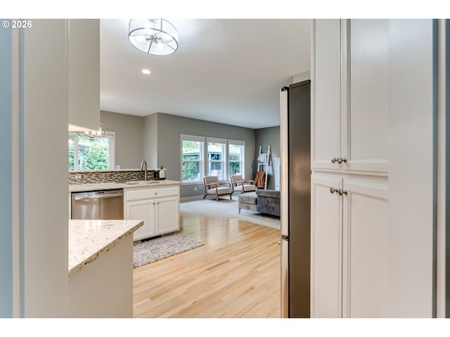 3320 SAINT THOMAS St, Eugene, OR 97408