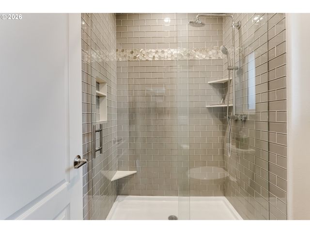 3320 SAINT THOMAS St, Eugene, OR 97408