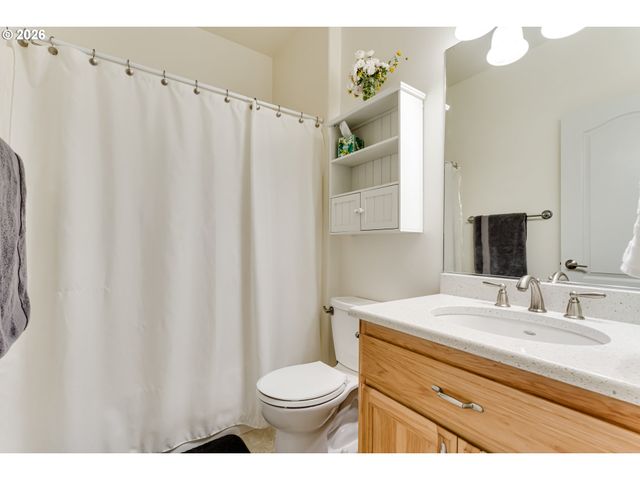 3320 SAINT THOMAS St, Eugene, OR 97408