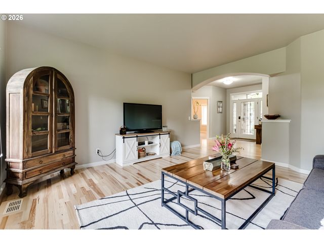 3320 SAINT THOMAS St, Eugene, OR 97408