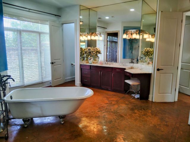 120 FOUNDERS LN, Memphis, TN 38103