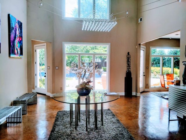 120 FOUNDERS LN, Memphis, TN 38103