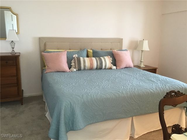 2600 Gulf Shore BLVD N 64, Naples, FL 34103