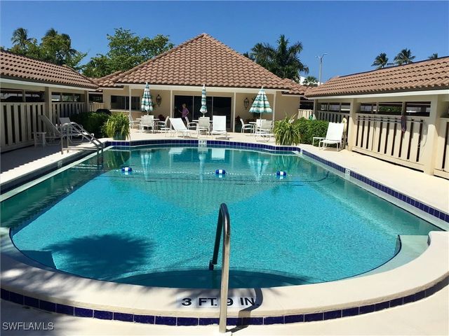 2600 Gulf Shore BLVD N 64, Naples, FL 34103