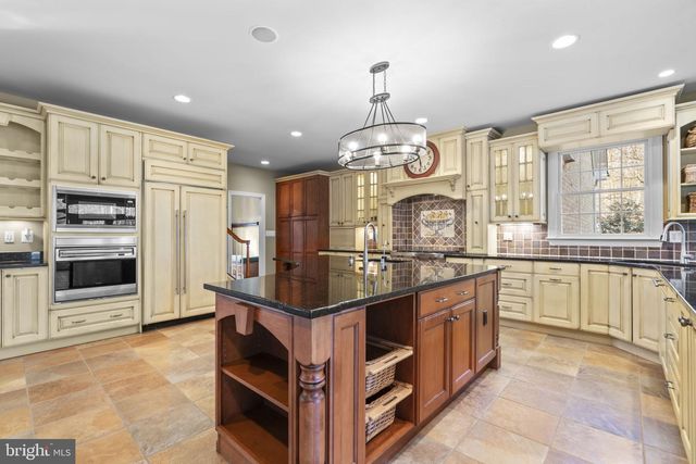 3091 EMERALD VALLEY RD, Ellicott City, MD 21042