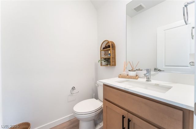 1305 Crimson Sunbird Avenue, North Las Vegas, NV 89084