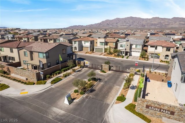 1305 Crimson Sunbird Avenue, North Las Vegas, NV 89084