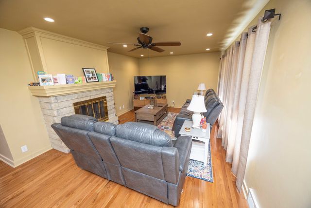 710 Cornelia Street, Joliet, IL 60435