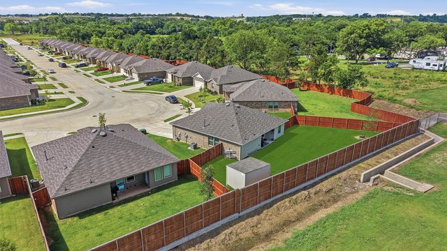 201 Volunteer Drive, Sherman, TX 75090