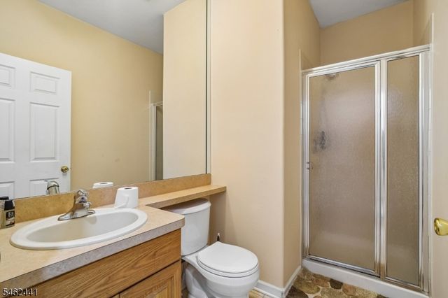 25 Elizabeth Ave, Washington Twp., NJ 07882