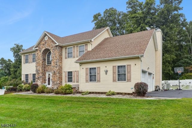 25 Elizabeth Ave, Washington Twp., NJ 07882