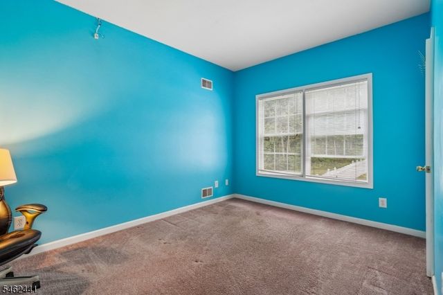 25 Elizabeth Ave, Washington Twp., NJ 07882