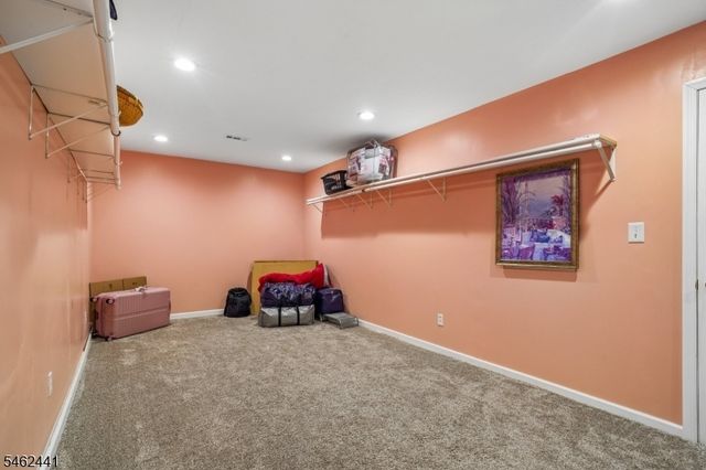 25 Elizabeth Ave, Washington Twp., NJ 07882