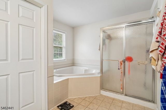 25 Elizabeth Ave, Washington Twp., NJ 07882