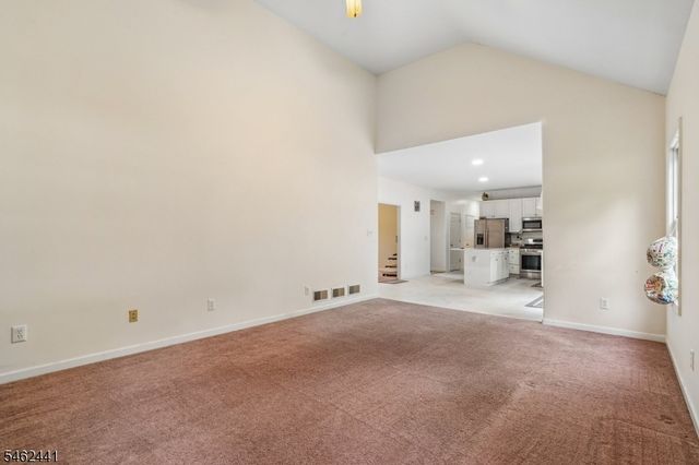 25 Elizabeth Ave, Washington Twp., NJ 07882