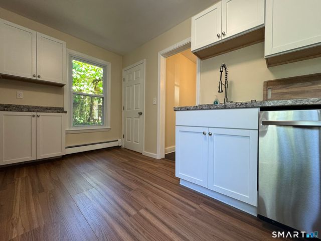 28 Quinlan Avenue, Meriden, CT 06451