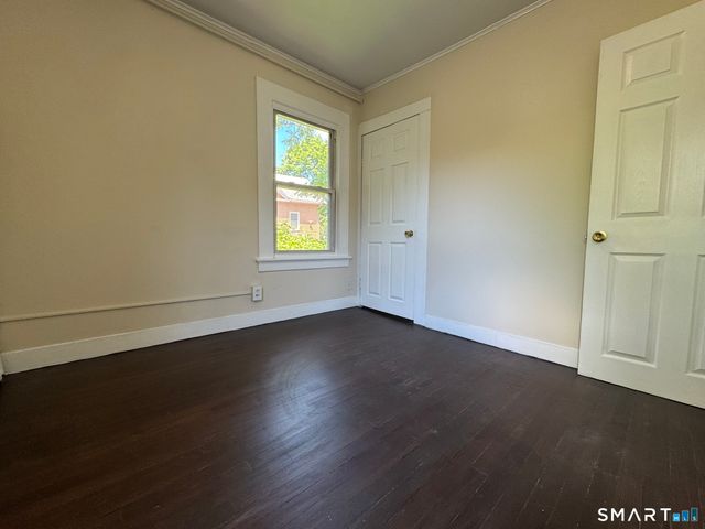 28 Quinlan Avenue, Meriden, CT 06451