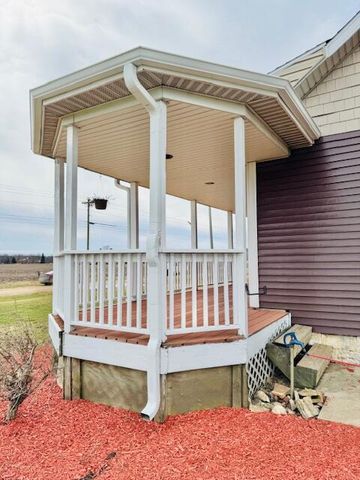 2800 W Clarksville Road, Lake Odessa, MI 48849