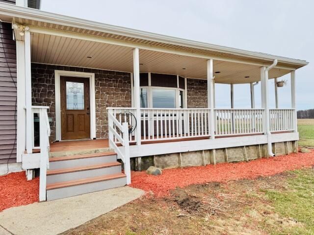 2800 W Clarksville Road, Lake Odessa, MI 48849