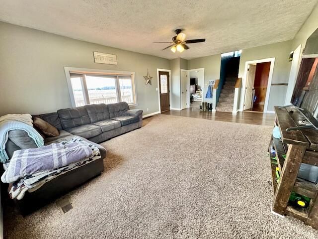 2800 W Clarksville Road, Lake Odessa, MI 48849