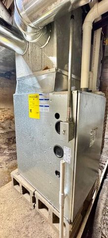 2800 W Clarksville Road, Lake Odessa, MI 48849