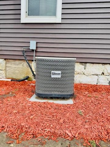 2800 W Clarksville Road, Lake Odessa, MI 48849