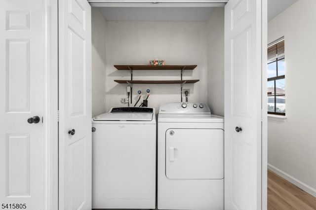 81 Stanwick Ct, Franklin Twp., NJ 08873