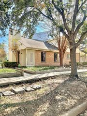 7854 Green Lawn Drive 7854, Houston, TX 77088