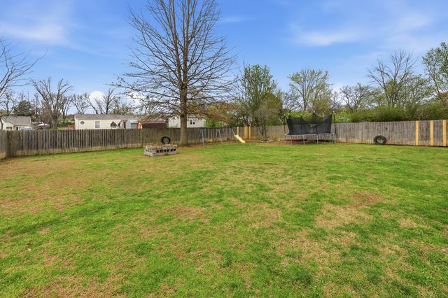 118 Shawn Dr, Gallatin, TN 37066