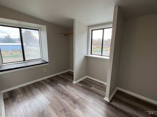306 W 1st Street, Emmett, ID 83617