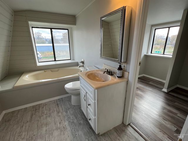 306 W 1st Street, Emmett, ID 83617