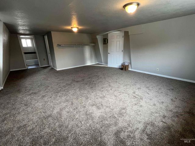 306 W 1st Street, Emmett, ID 83617