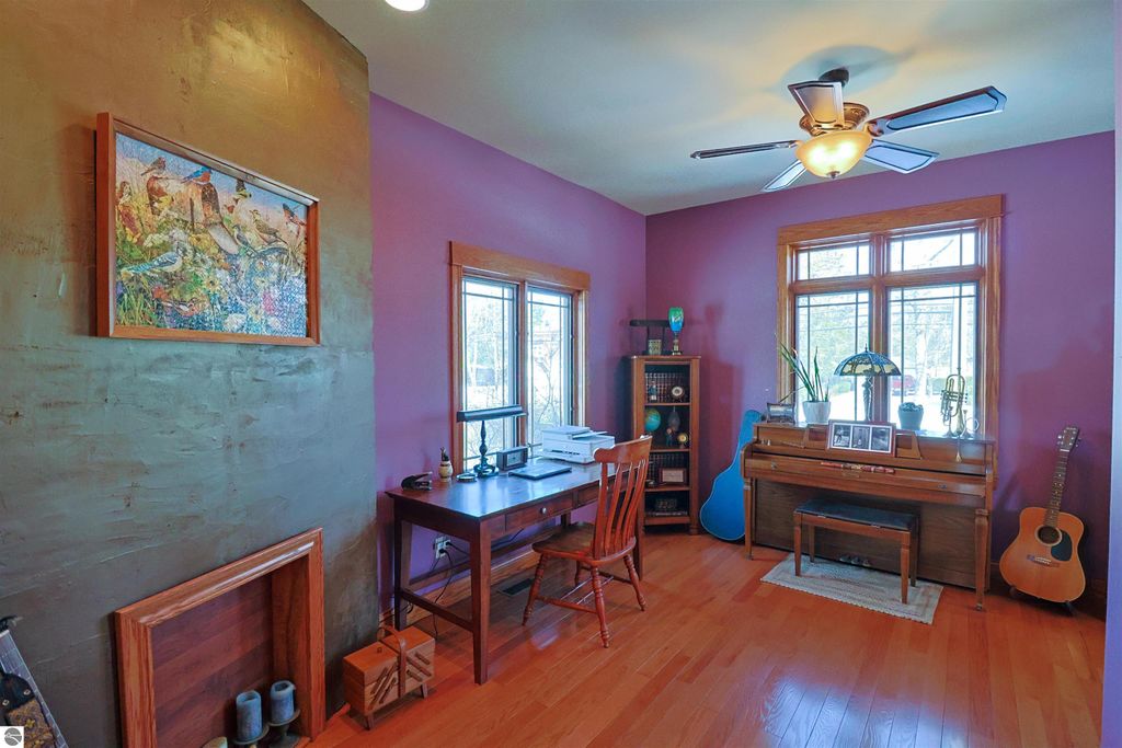 Image 21 of property listing at 1318 E Broadway, Mt Pleasant, MI 48858