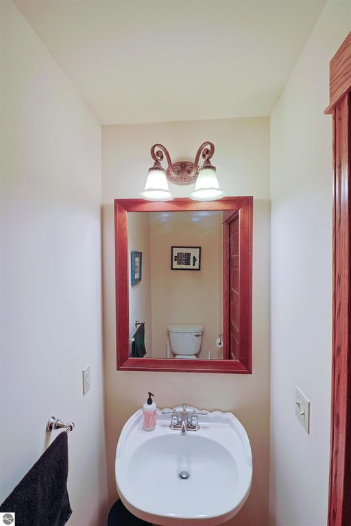 Image 23 of property listing at 1318 E Broadway, Mt Pleasant, MI 48858