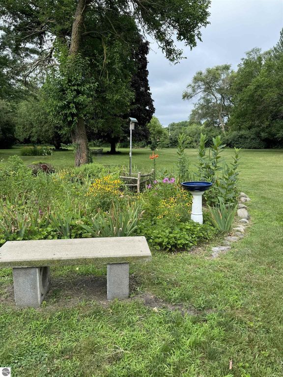 Image 44 of property listing at 1318 E Broadway, Mt Pleasant, MI 48858