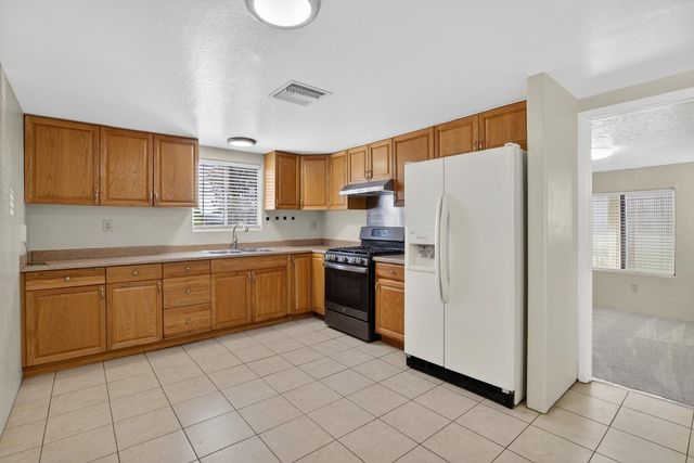 7630 E Golf Avenue, Mesa, AZ 85209