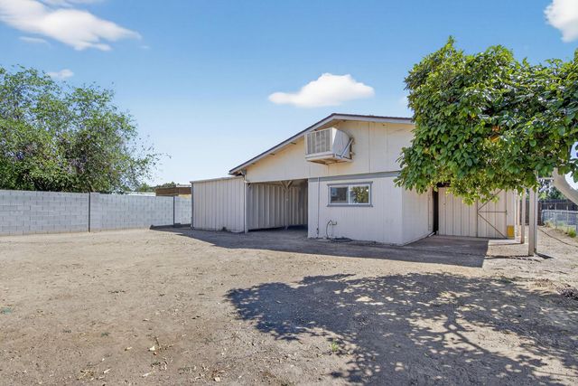 7630 E Golf Avenue, Mesa, AZ 85209