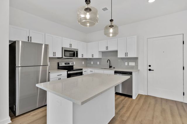 1540 Lebanon Pike Unit 207, Nashville, TN 37210