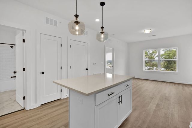 1540 Lebanon Pike Unit 207, Nashville, TN 37210